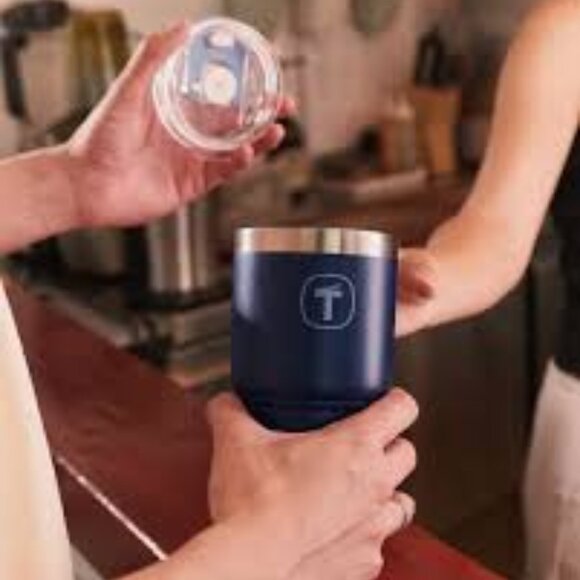 Tupperware big T Tumbler -Navy/Nocturnal Blue  21 oz (630ml)  - Picture 5 of 7